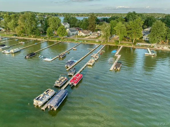 2575 Parkway Dr, Manitou Beach, MI 49253