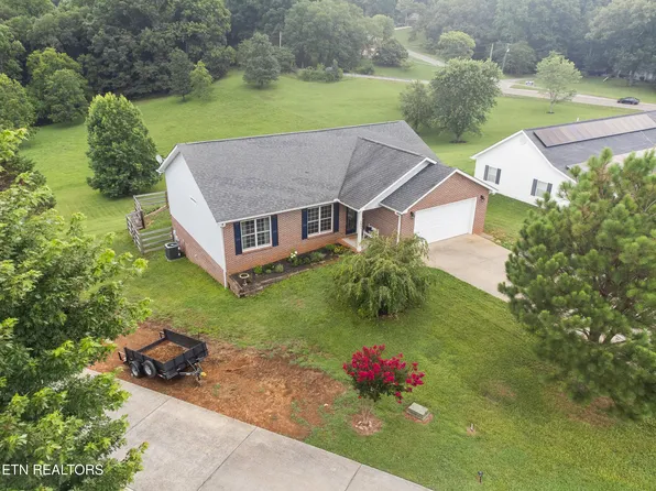 3861 Valentine Rd, Maryville, TN 37804