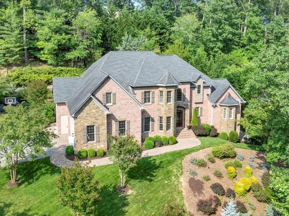 6491 Hidden Woods Dr, Roanoke, VA 24018