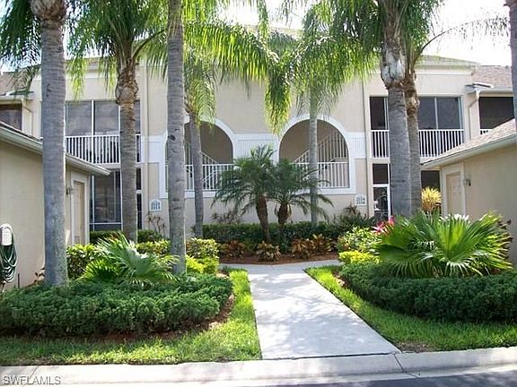 2nd image of 10270 Washingtonia Palm Way APT 2213