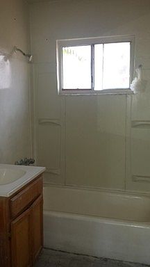 5th image of 174 W 9th St