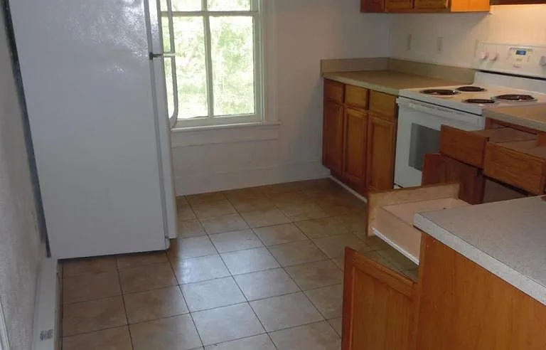 2446 Birch Ave #B — Photo 4