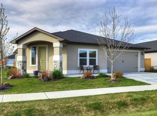 9864 W Wildbranch Dr, Star, ID 83669