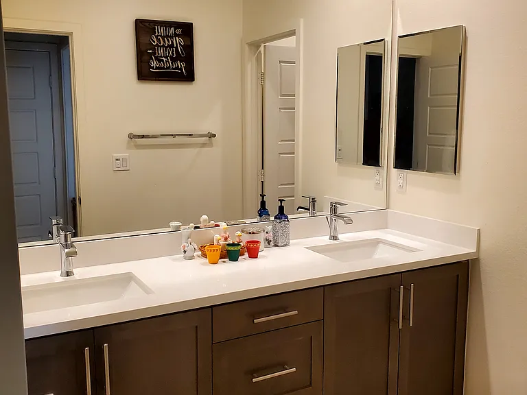721 Amor Dr — Photo 11