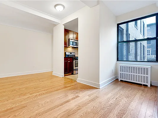 Rented by Cooper & Cooper Real Estate | media 14