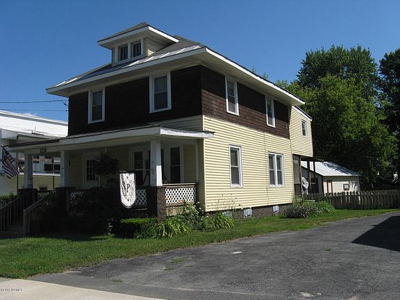 2nd image of 193 Main St