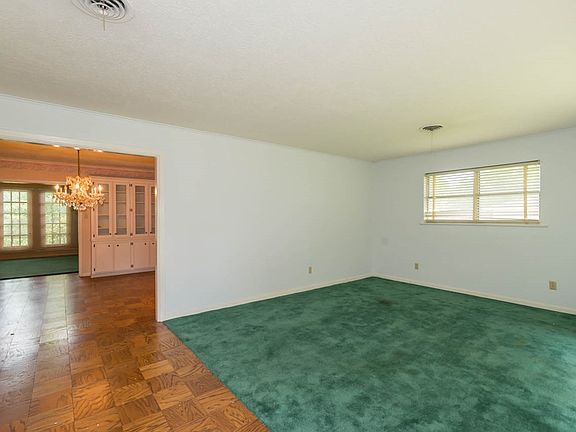 3rd image of 5210 Oriole Dr