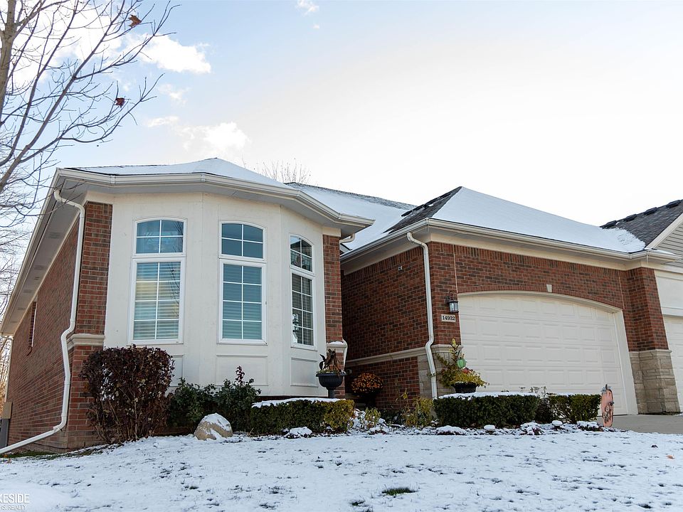 1st image of 14932 Village Park Cir