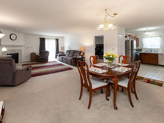 5th image of 913 Halyard Dr
