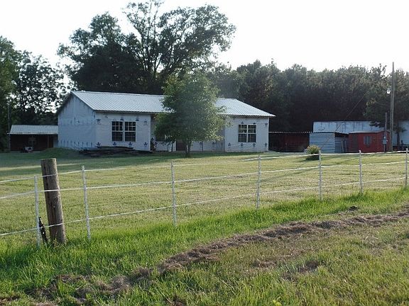 2nd image of 1237 County Road 4303