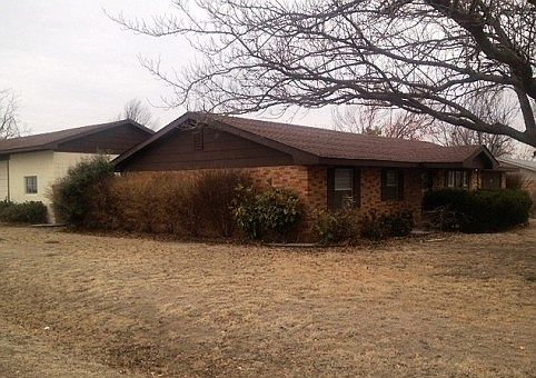 1st image of 801 W 15th St