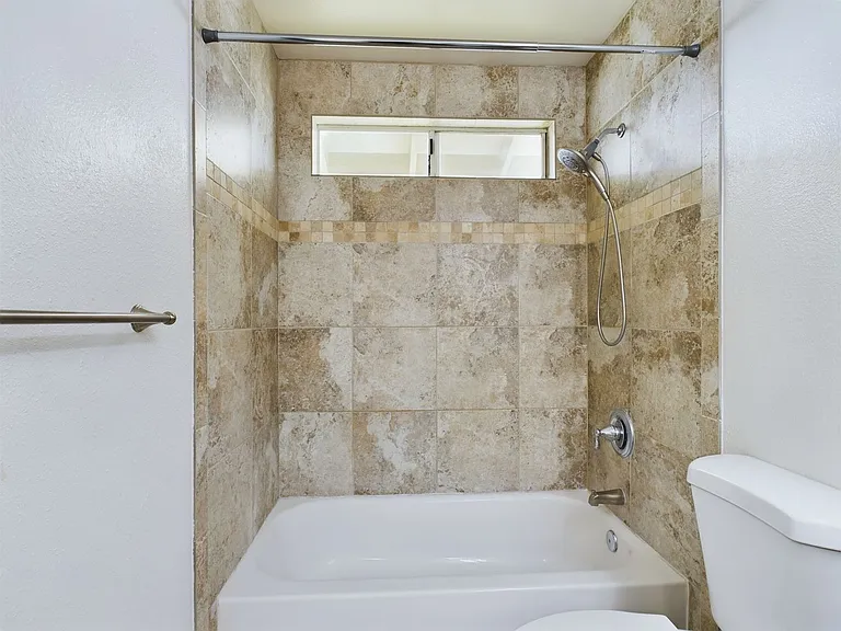 95-1039 Kaapeha St #240 — Photo 11