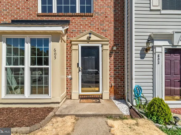 605 Hollowstone Rd, Frederick, MD 21703
