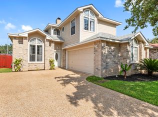 1119 Summit Crst, San Antonio, TX 78258