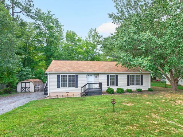 573 Jefferson Dr, Palmyra, VA 22963