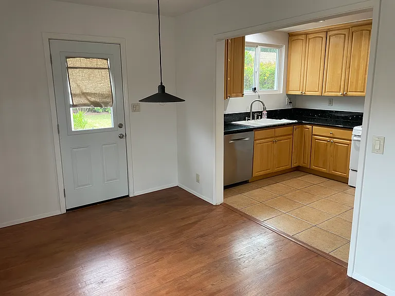 6136 Oliva Ave — Photo 10
