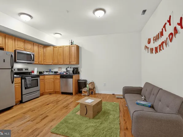 4011 Baring St, Philadelphia, PA