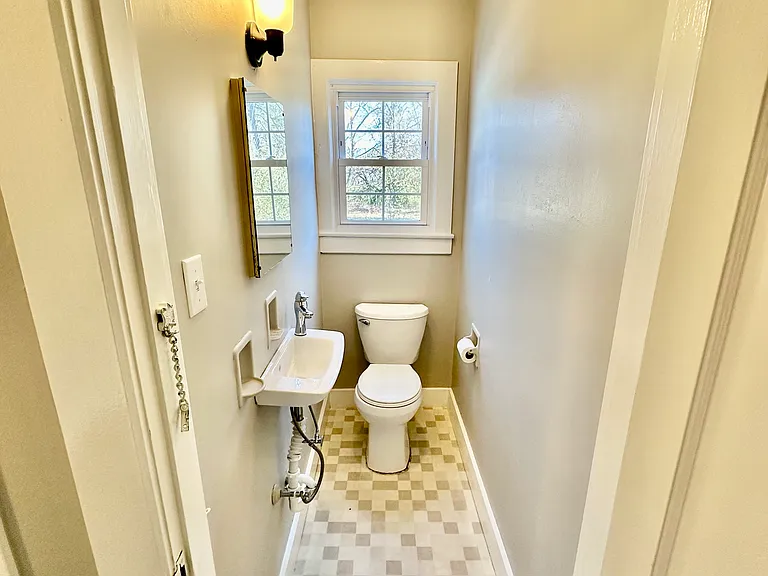 13 Hamlin Ave — Photo 10