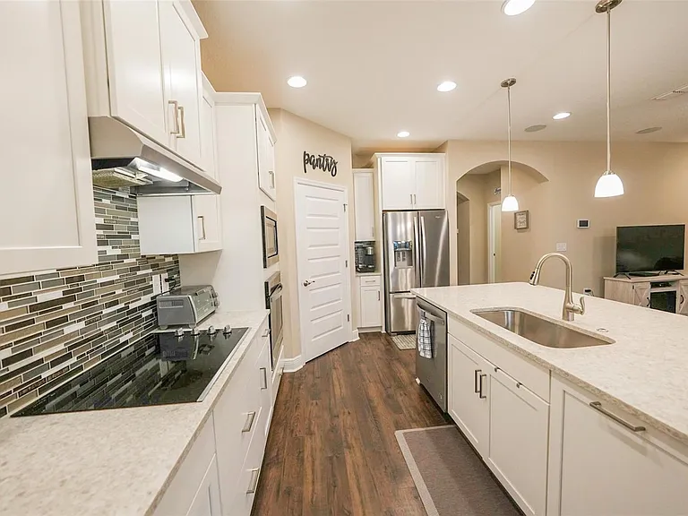 16284 Admirals Cove Ln — Photo 12