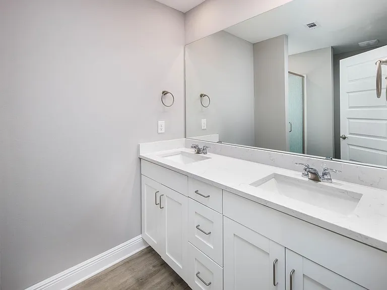 319 Carmel Dr #15 — Photo 19