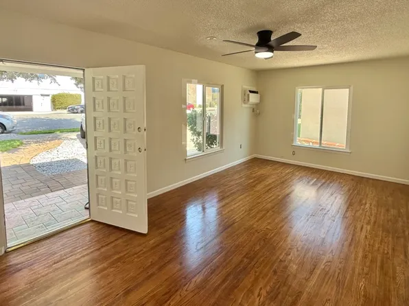 3220 Montrose Ave, Glendale, CA 91214