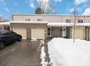 9 Pepper Vineway, Toronto, ON M2J4J7
