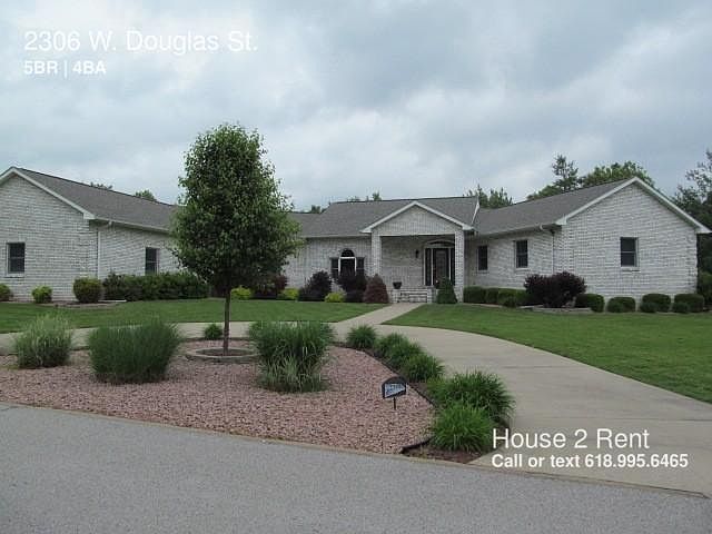 1st image of 2306 W Douglas Dr