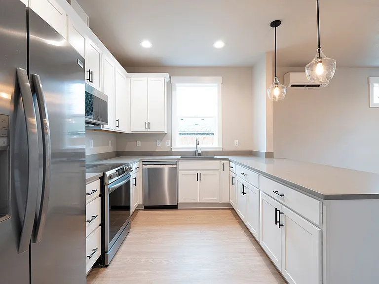 15893 SE Washington Ct — Photo 5