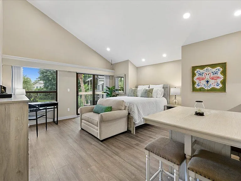 11863 Wimbledon Cir #543 — Photo 4