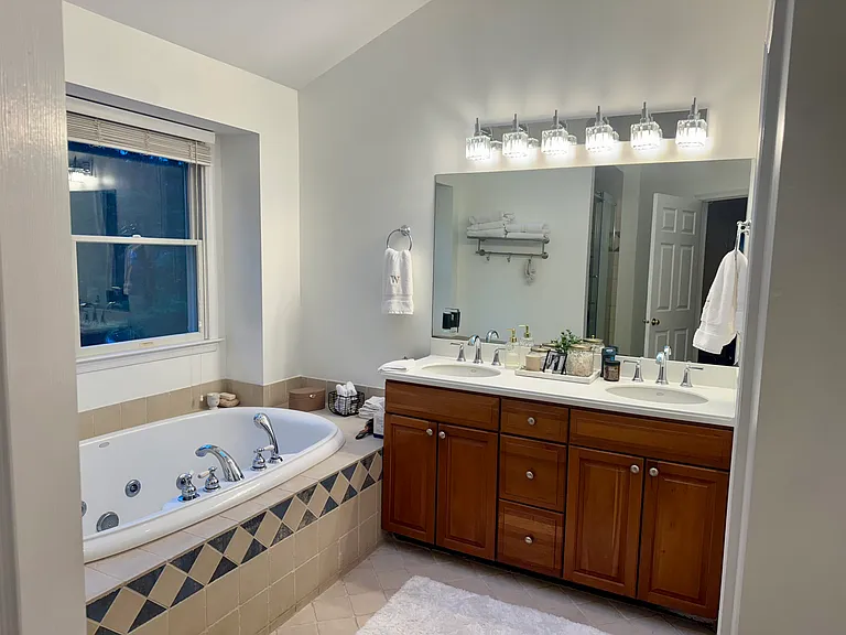 368 Hoyt St — Photo 37