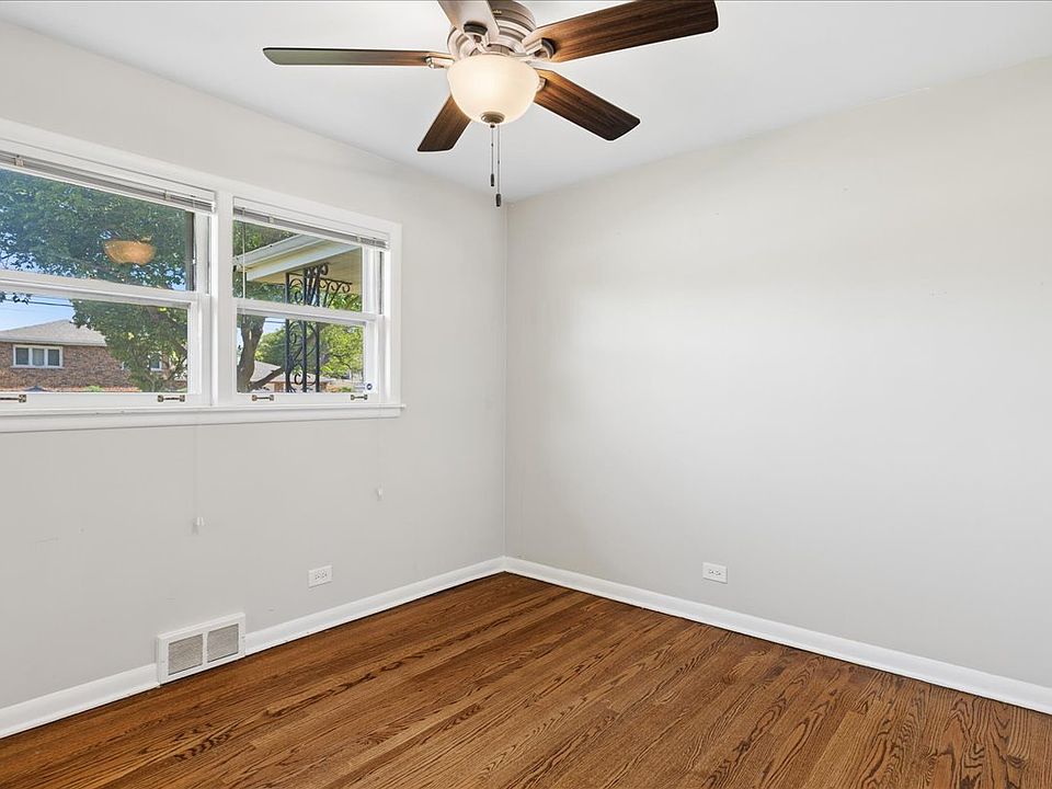 2nd image of 4219 Keeney St