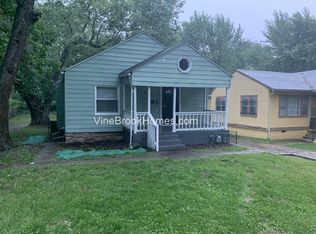 7138 Woodland Ave, Kansas City, MO 64131