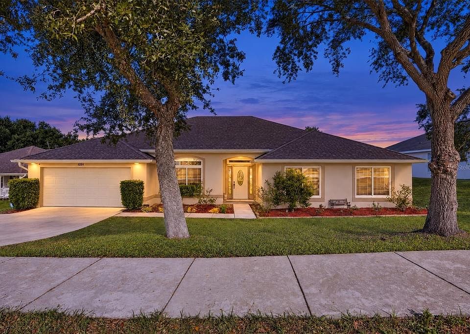 1st image of 1254 N RIDGE BOULEVARD