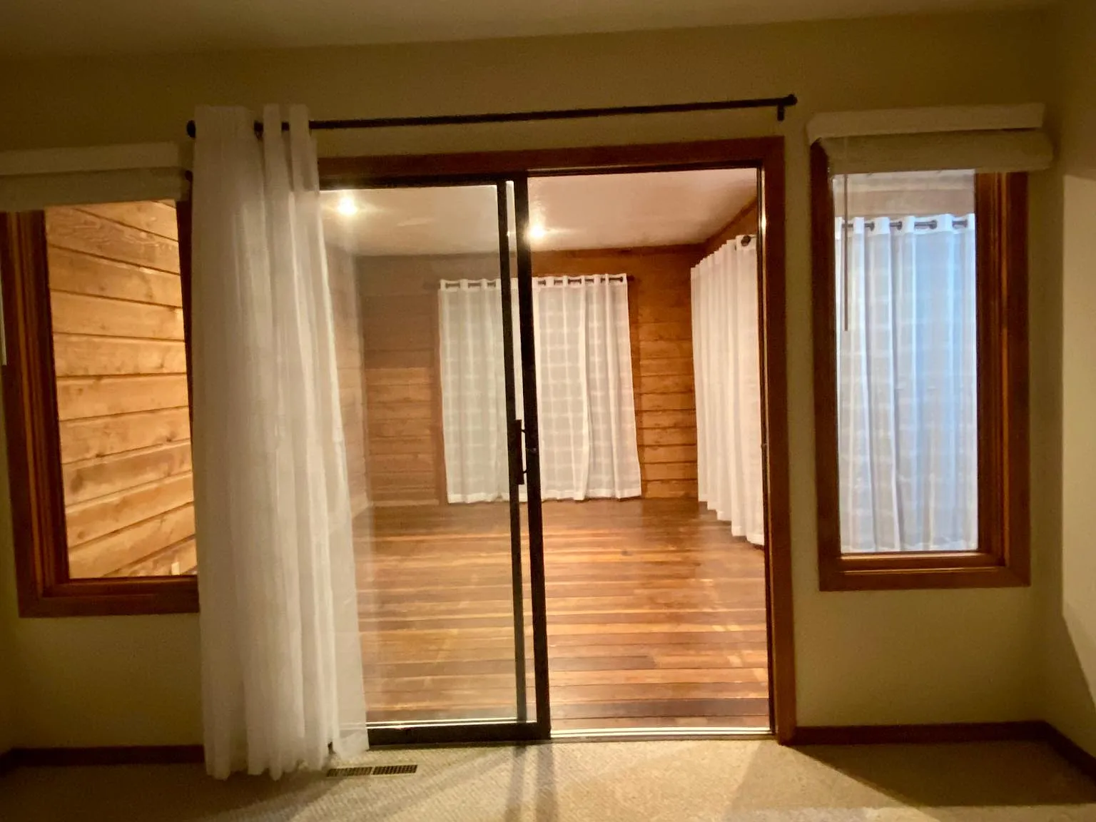 514 E Jewett Pl — Photo 4