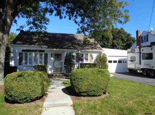 34 Pleasant View Dr, Hanover, PA 17331