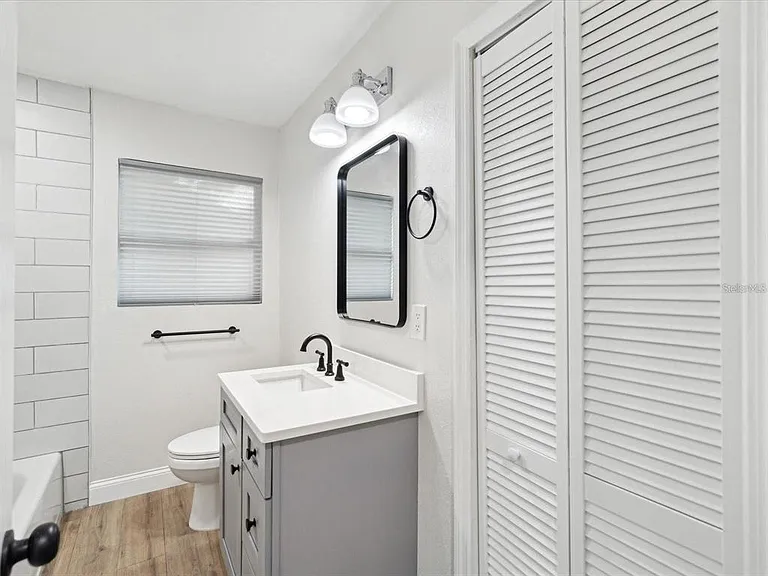 1008 E Norfolk St — Photo 33