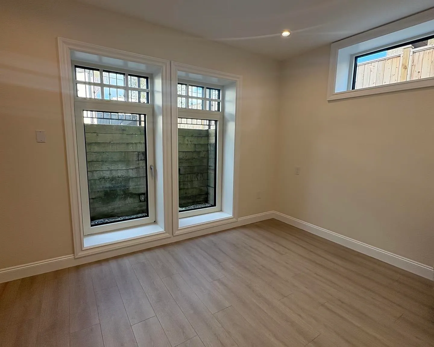 2 bed, 650 sqft, $3,200 — Photo 4