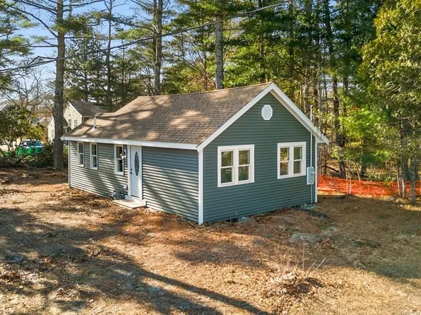 44 Algonquin St, Buzzards Bay, MA 02532