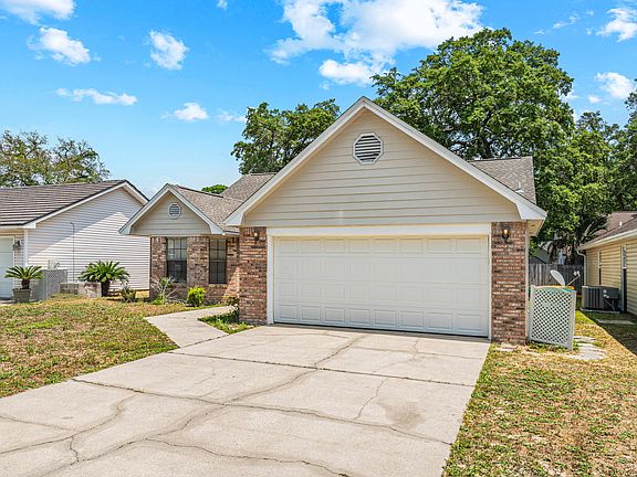 5th image of 145 Wright Cir