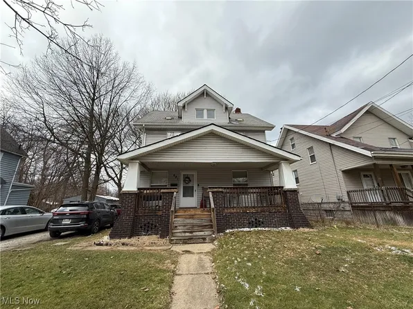 681 Hazel St, Akron, OH 44305