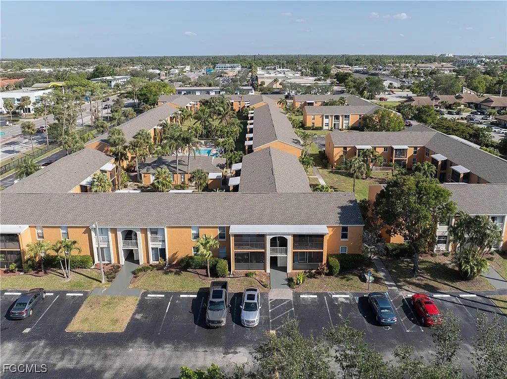 2 bed, 2.0 bath, 1047 sqft, $1,150 — Photo 3