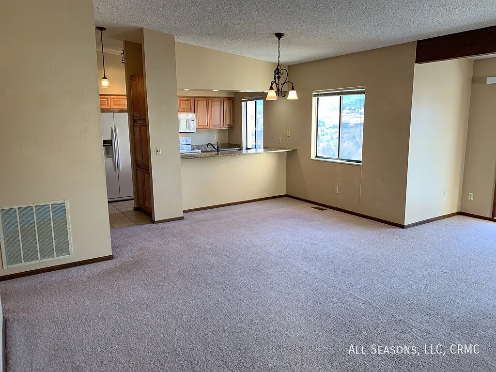 942 Fontmore Road #D — Photo 3