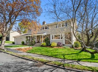 30 Thompson Rd, Marblehead, MA 01945