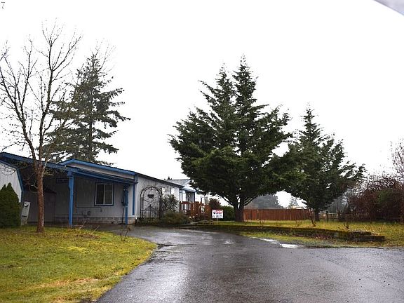 2nd image of 32210 NW Pacific St
