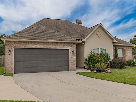 3rd image of 111 Greenvale Dr