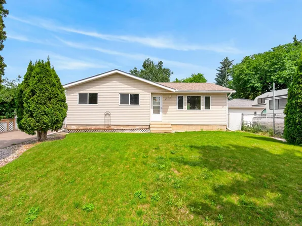 3 Bristow Cres, Spruce Grove, AB T7X 2E1