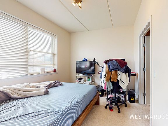 5th image of 873 N Larrabee St APT 304
