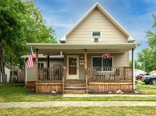 253 E Pine St, Paxton, IL 60957
