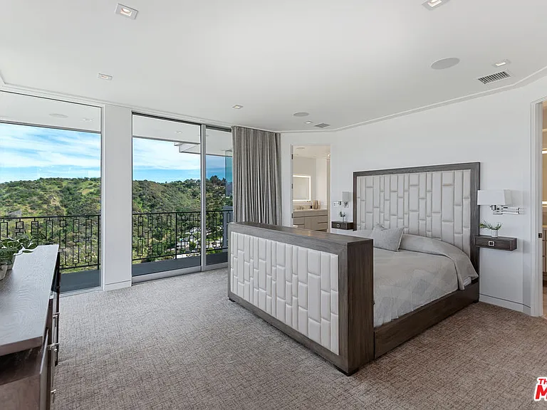 3642 Beverly Ridge Dr — Photo 35