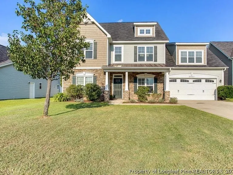3541 Castlefield Ln — Photo 1